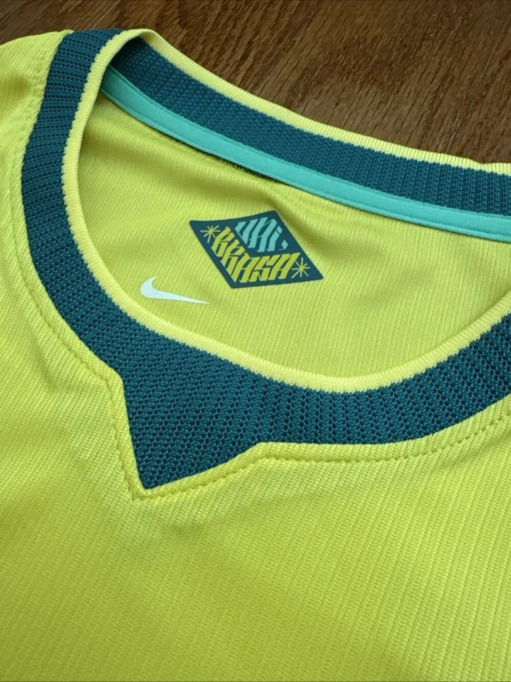 Adult Mens VINI JR 2026 World Cup Soccer Jersey Yellow - Picture 4 of 5